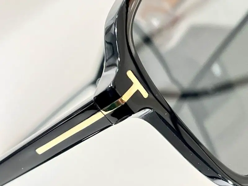 Tom Ford Glasses (134)